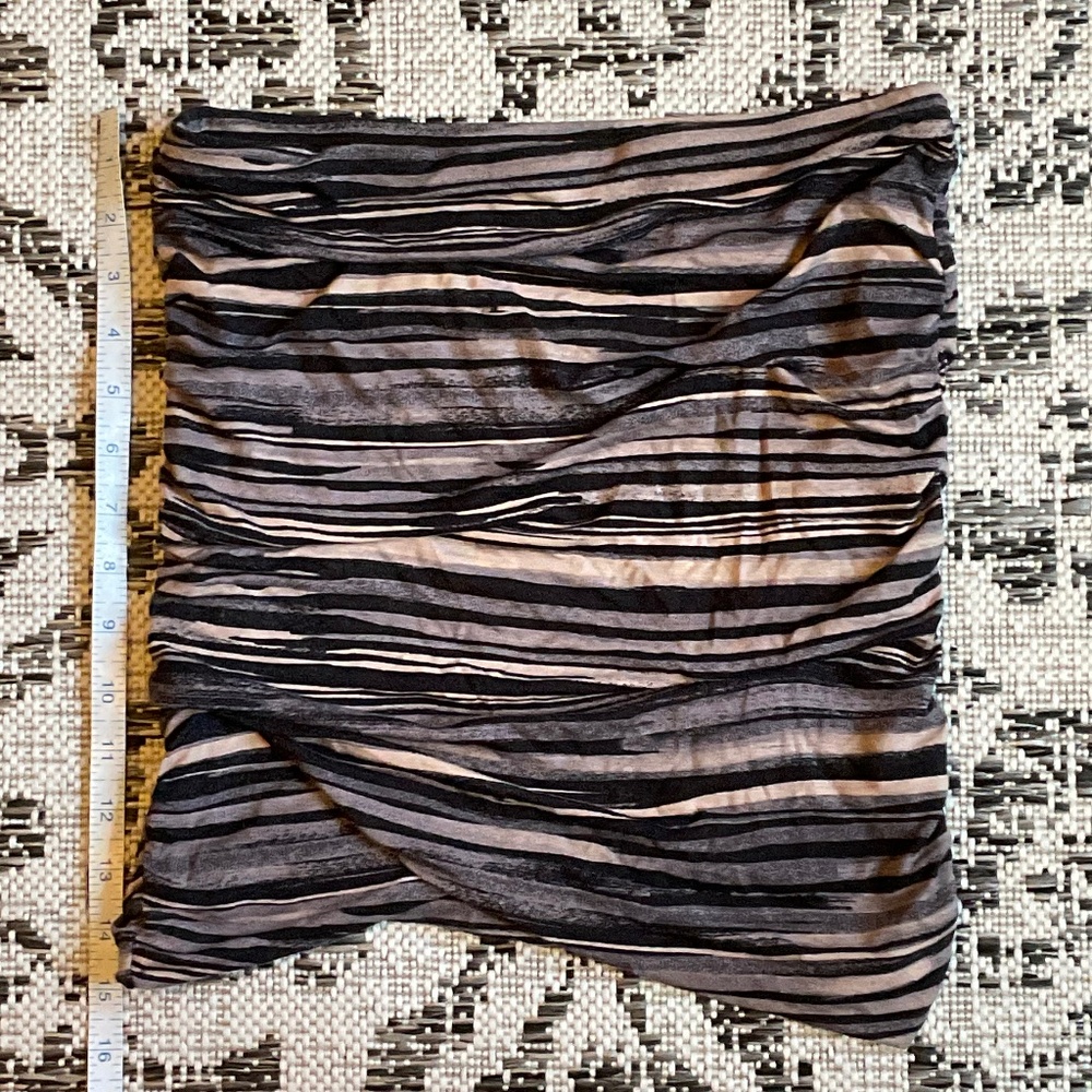 Free People scrunch Skirt black beige